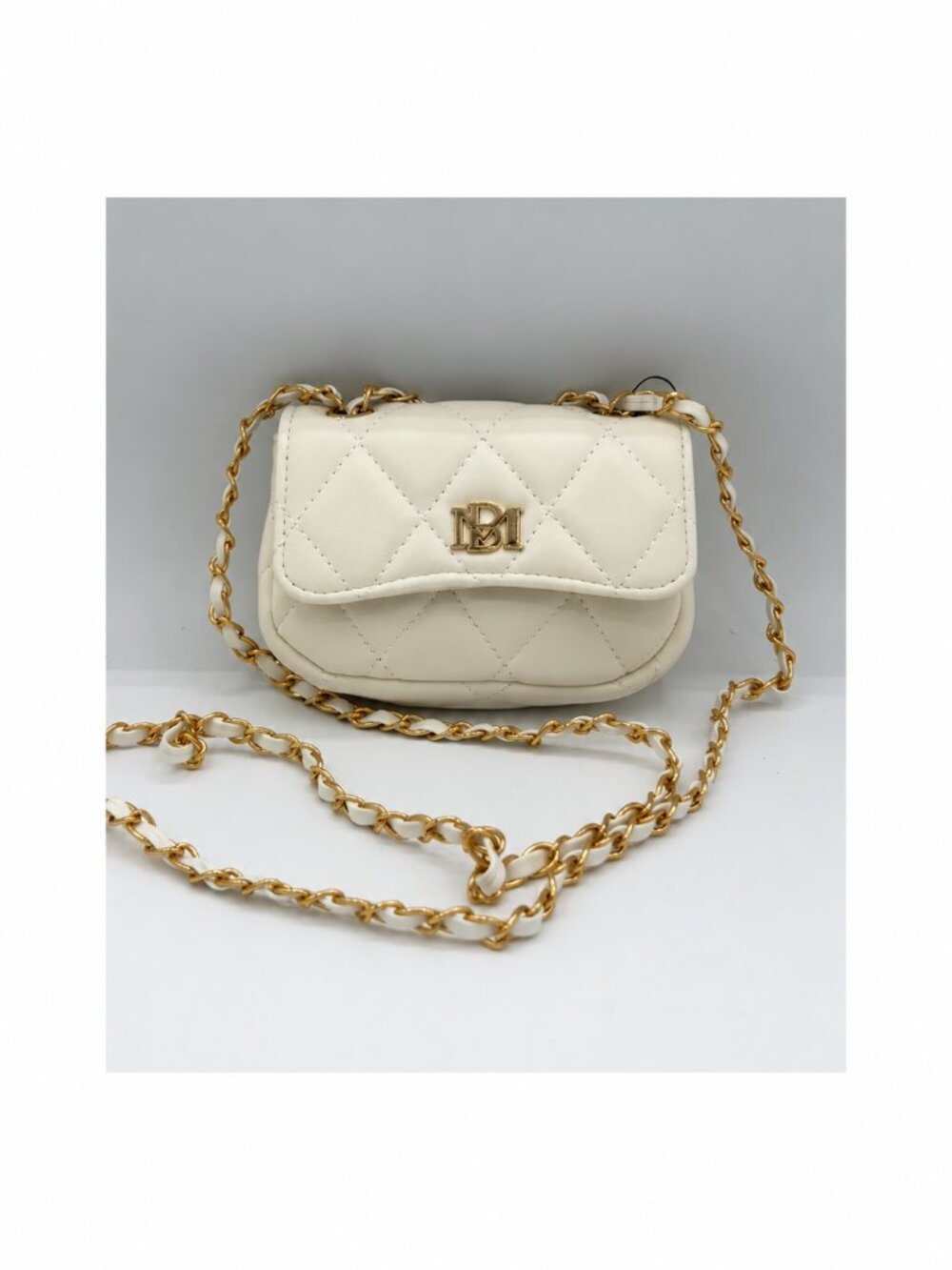 Badgley Mischka White Quilted Chain Wallet Crossbody BMH-016